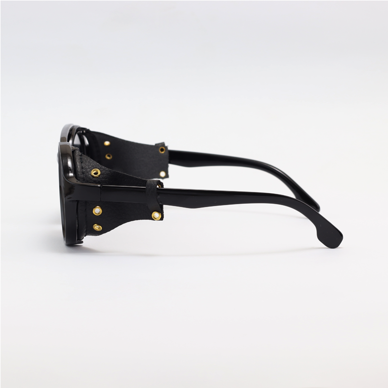 Carrera – 1844 – Black – Leather – Steam Punk – Sunglasses